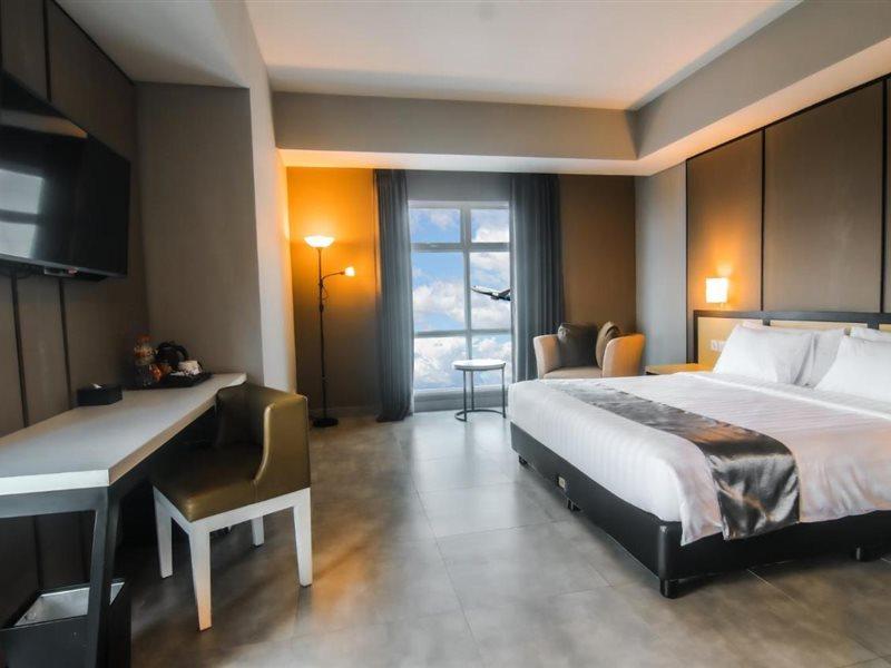 Bess Mansion Apartment, 16Th Floor Surabaya Exteriör bild